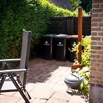 Nyaraló 't Voorhuis Aan De Lek