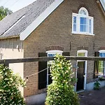 Nyaraló 't Voorhuis Aan De Lek