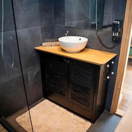 't Voorhuis Aan De Lek 別荘