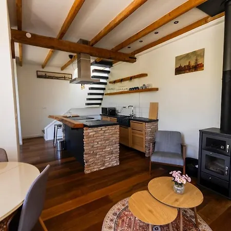 't Voorhuis Aan De Lek